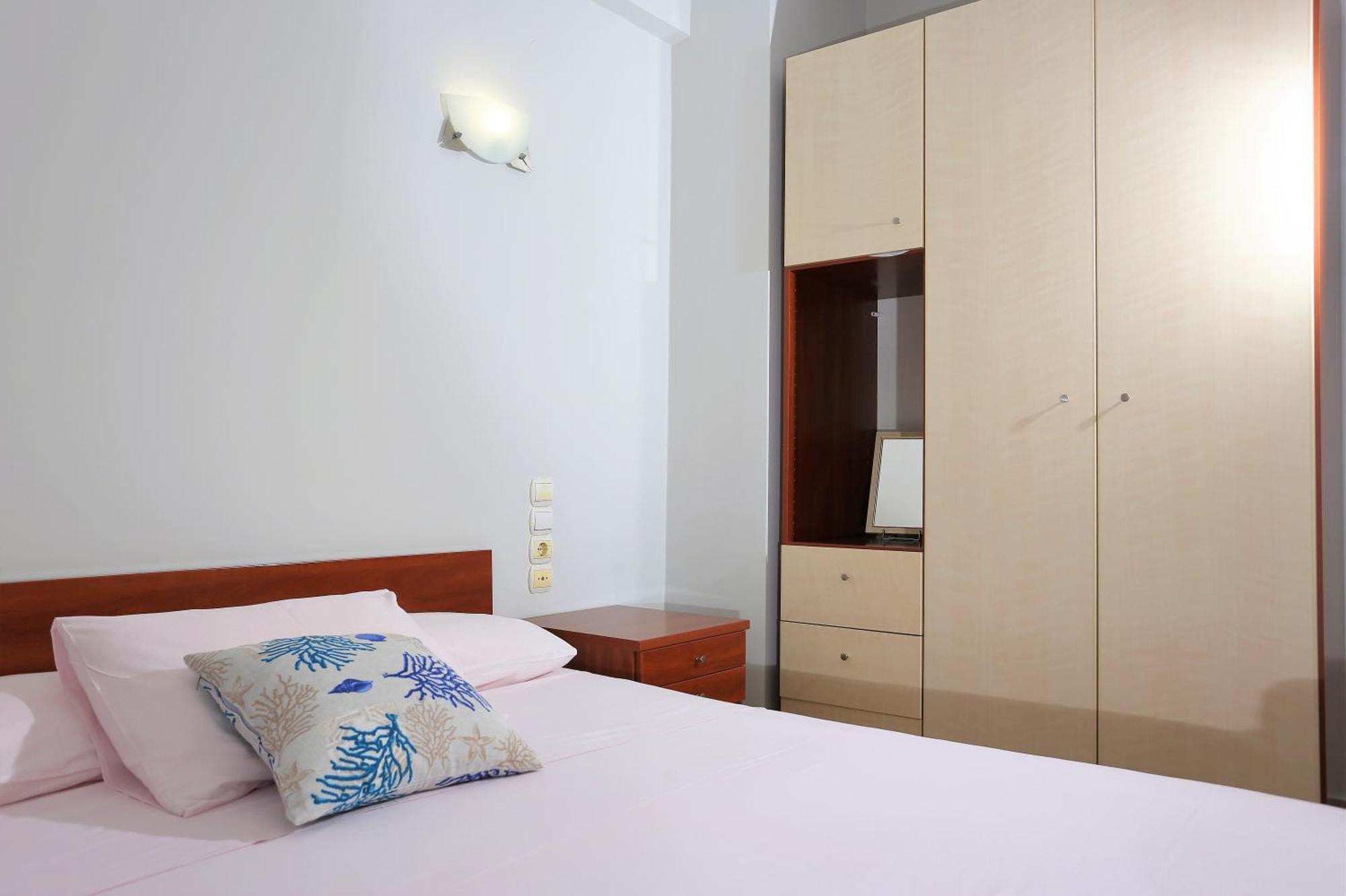 Chrispy Apartments Сивота Номер фото