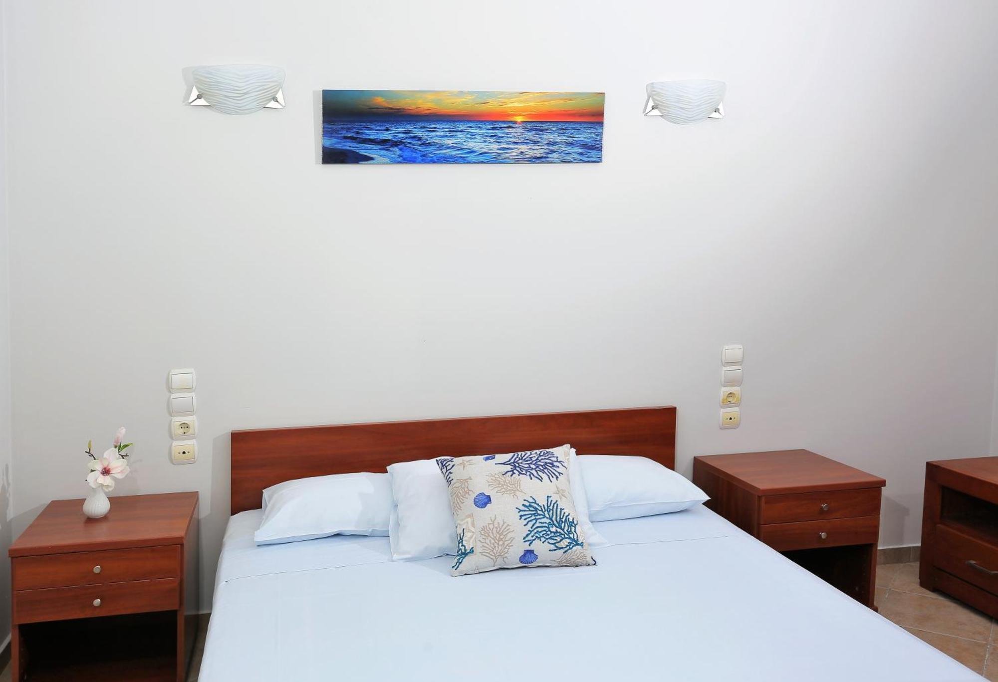Chrispy Apartments Сивота Номер фото
